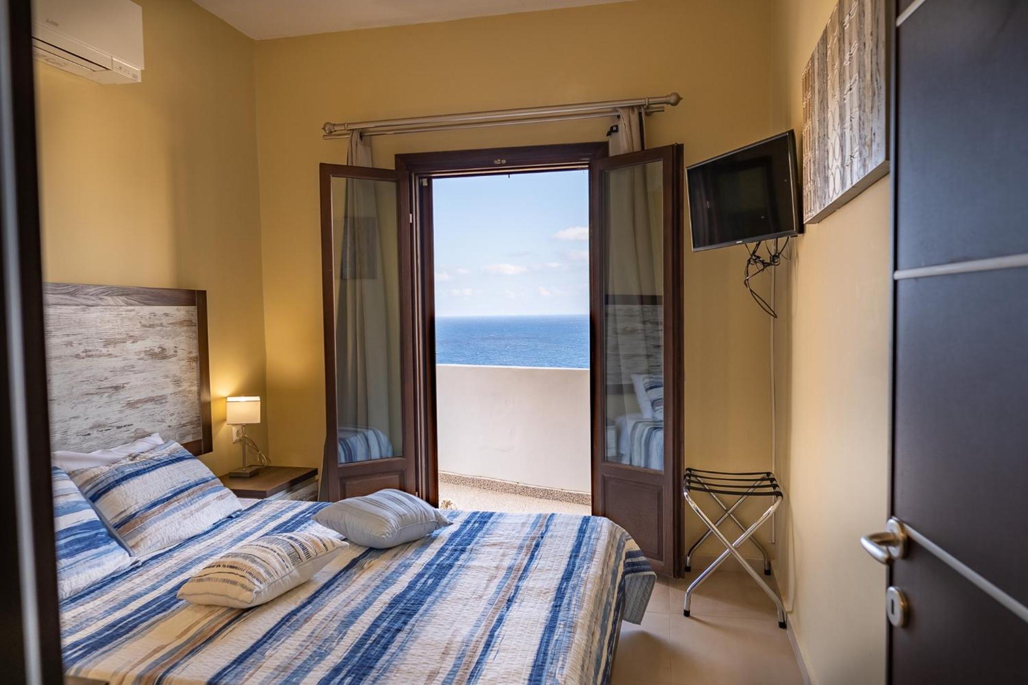 Theoxenia Kasos Luxury Apartments Panagia  Ngoại thất bức ảnh
