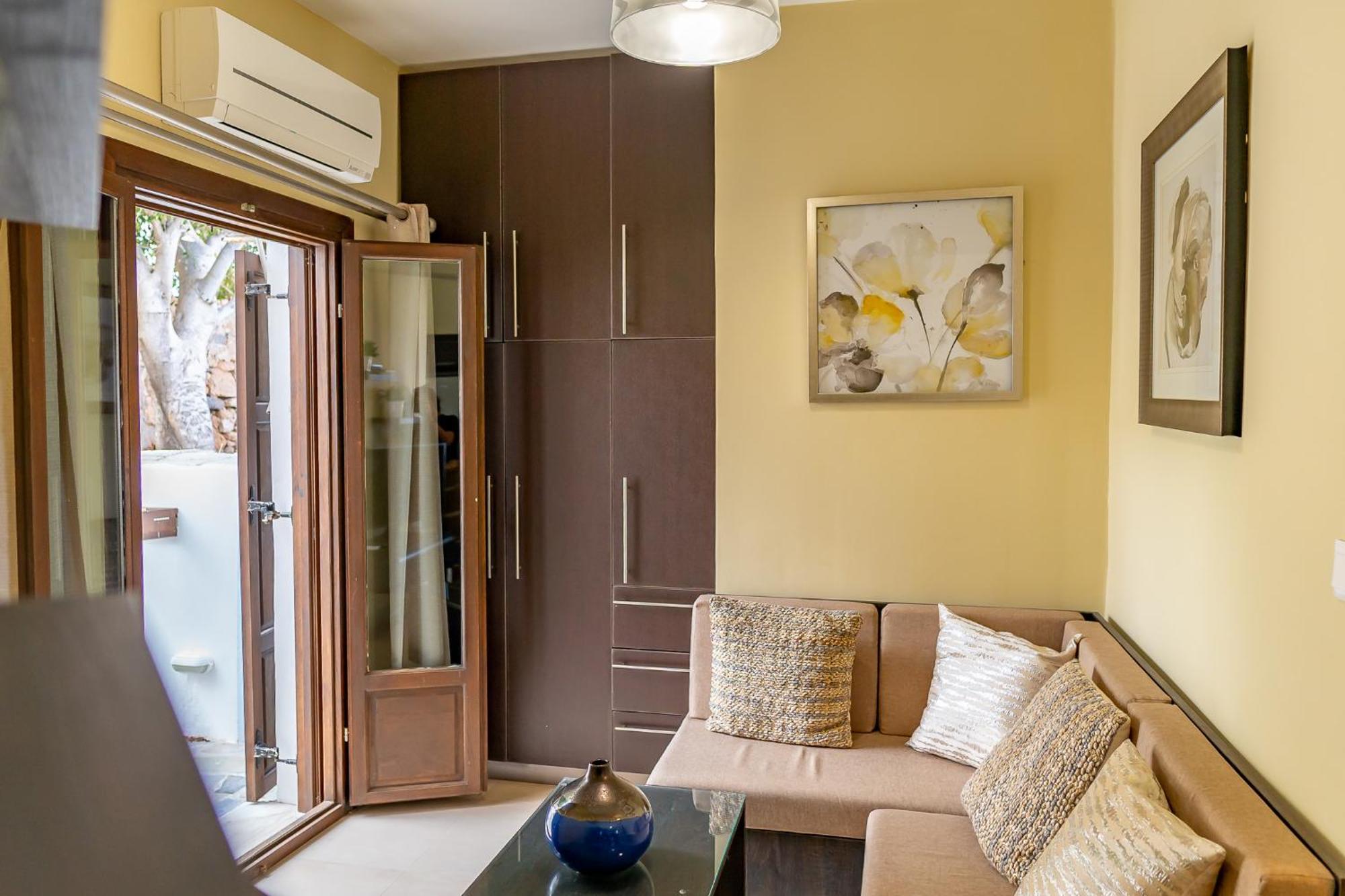 Theoxenia Kasos Luxury Apartments Panagia  Ngoại thất bức ảnh